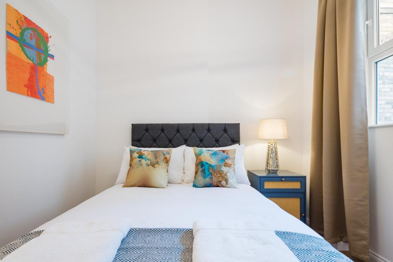 London Paddington Station Apartments Exterior photo