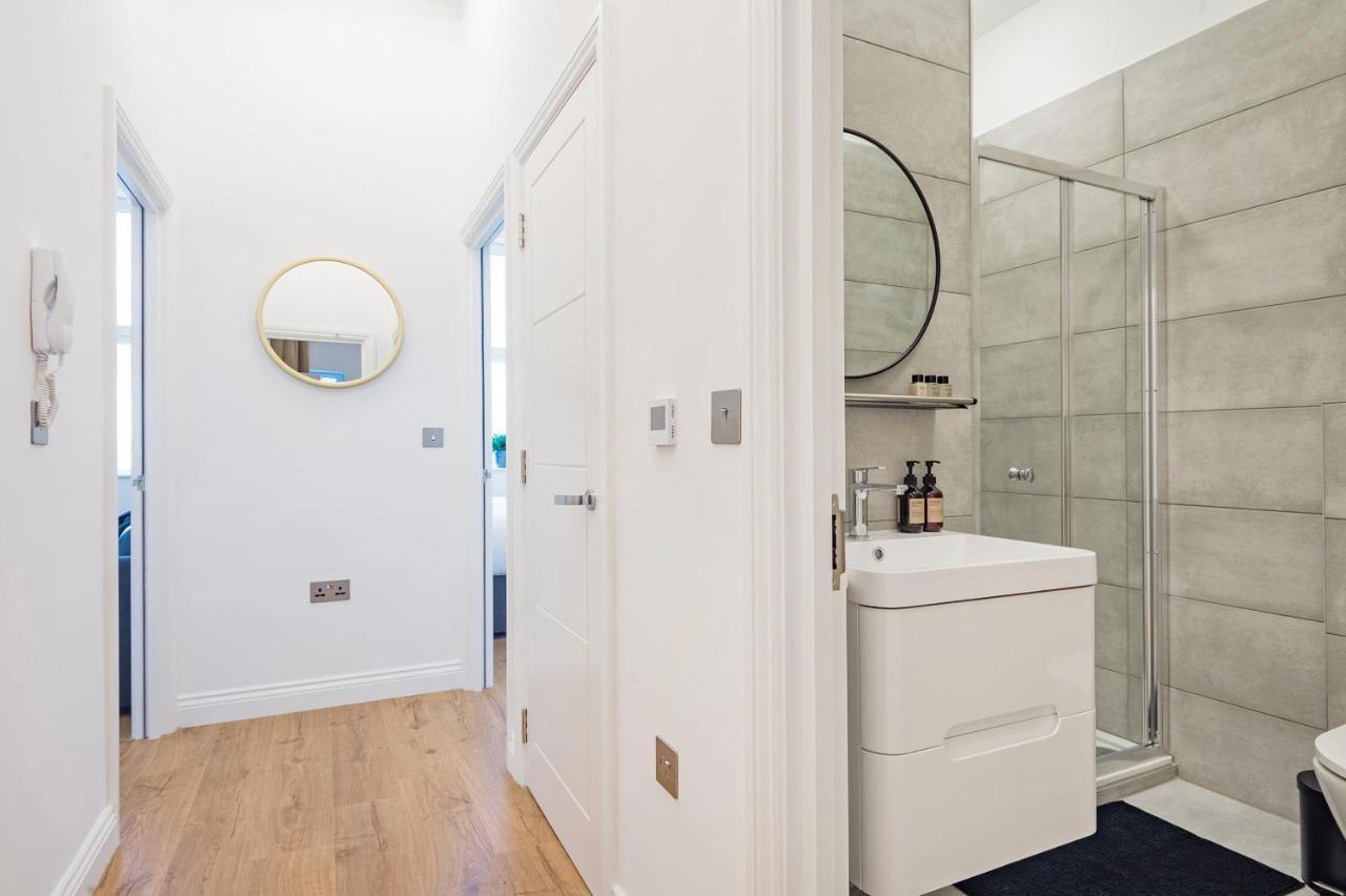 London Paddington Station Apartments Exterior photo
