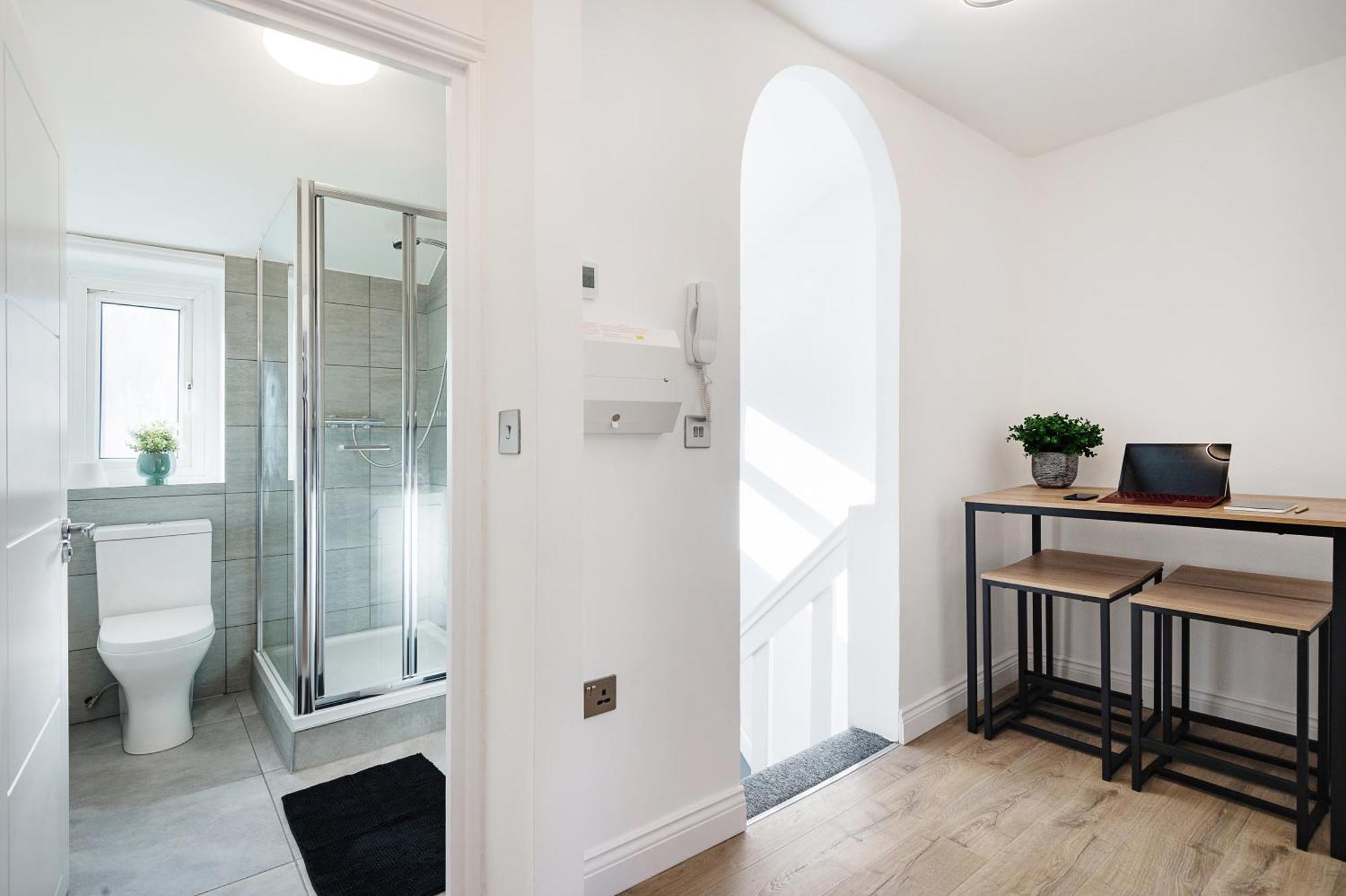 London Paddington Station Apartments Exterior photo