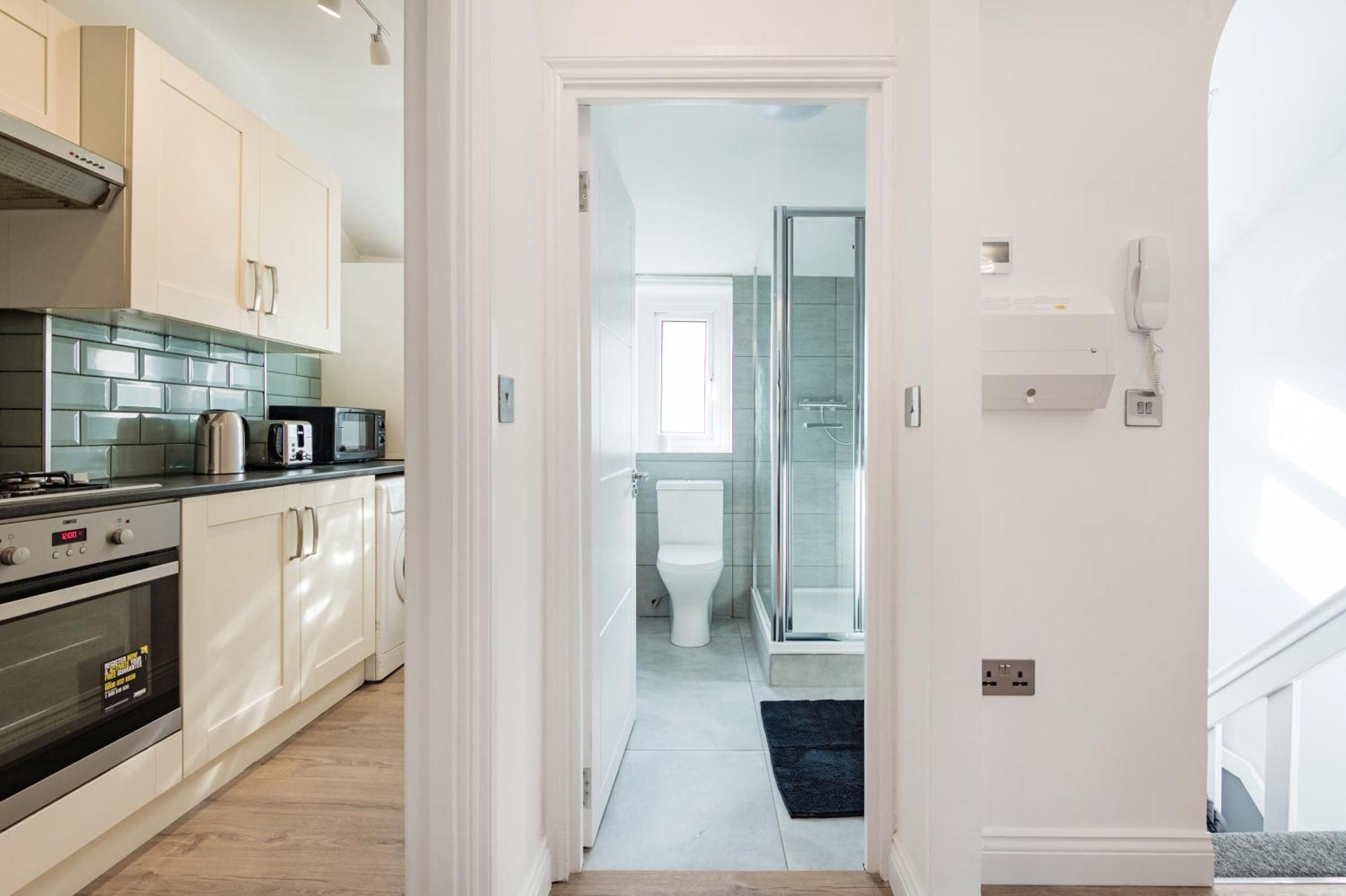 London Paddington Station Apartments Exterior photo